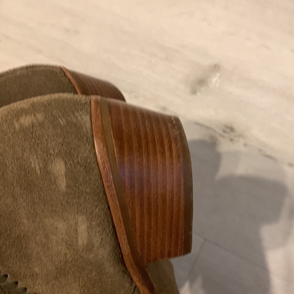 Jack‎ Rogers Suede Booties Size 7.5 brown - Picture 6 of 10